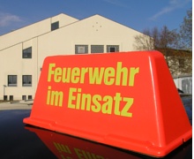 dach-magnetschild-unbeleuchtet